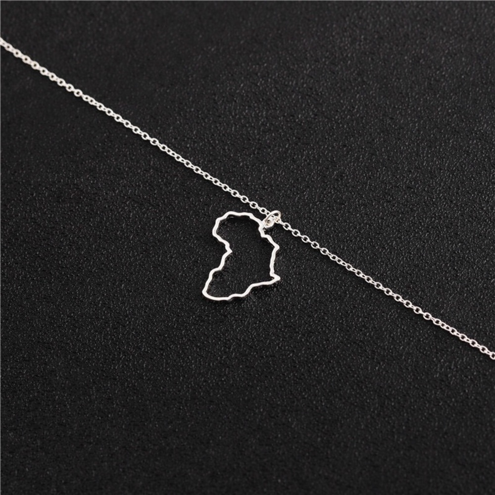 Africa Map Link Chain and Pendant - Dainty Jewelry - Picture 4 of 12
